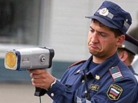 Пьяный милиционер-гаишник. Фото: http://drinkbox.ru