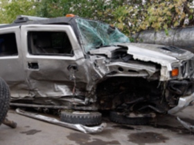 Hummer после аварии. Фото: lifenews.ru