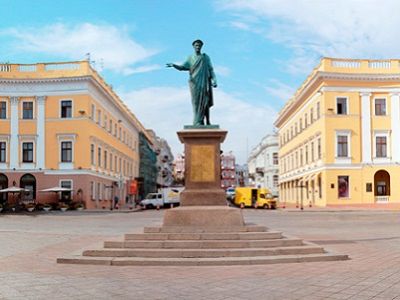 Одесса (памятник Дюку). Источник - www.nyaski.ru Одесса (памятник Дюку). Источник - www.nyaski.ru