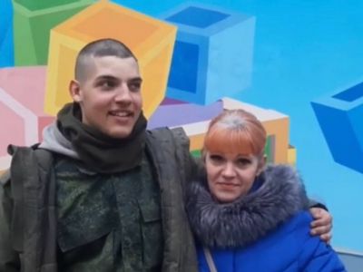 Никита и Наталья Гладких. Фото: YouTube-канал "Мы из ДНР"